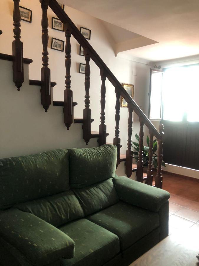 Casa De Tita Dolores กอร์เตส เด ลา ฟรอนเตรา ภายนอก รูปภาพ